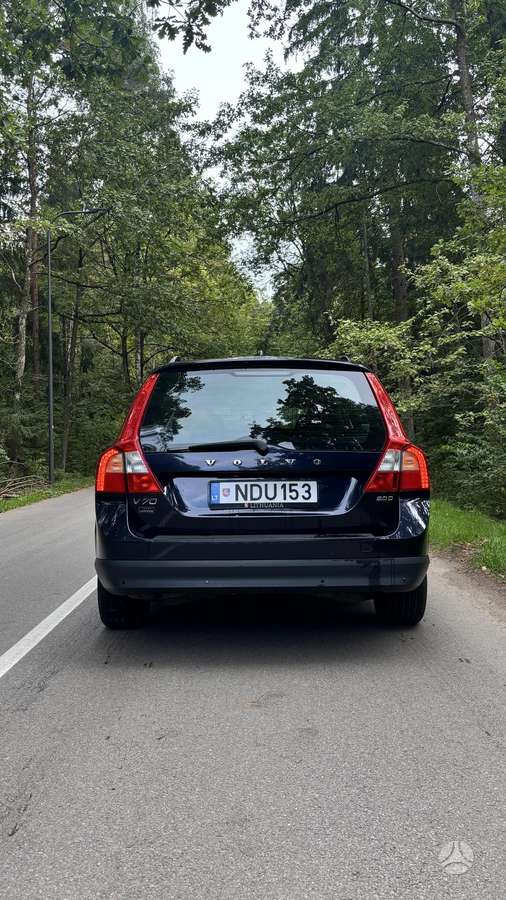 Volvo V70 2008 — interior