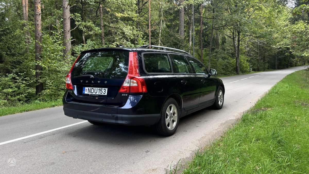 Volvo V70 2008 — engine 1997 cm³, 136 HP (100kW)