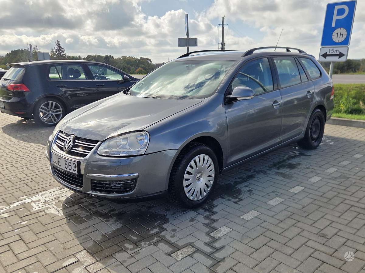 Volkswagen Golf 2008 — interior