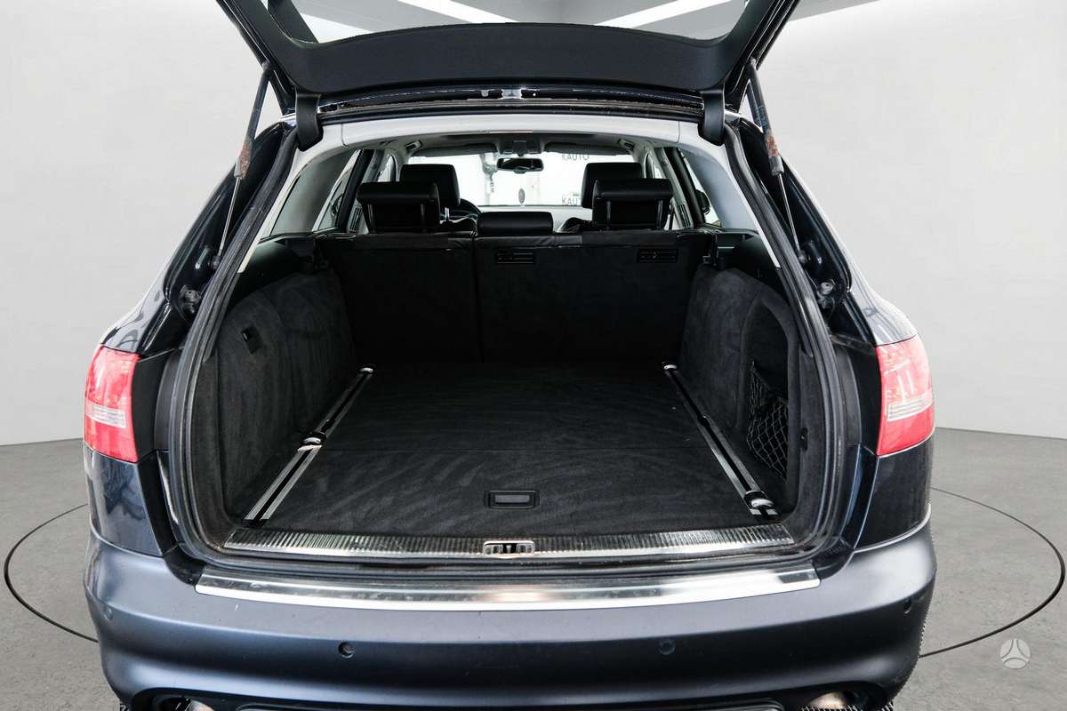 Audi A6 2010 — photo 5