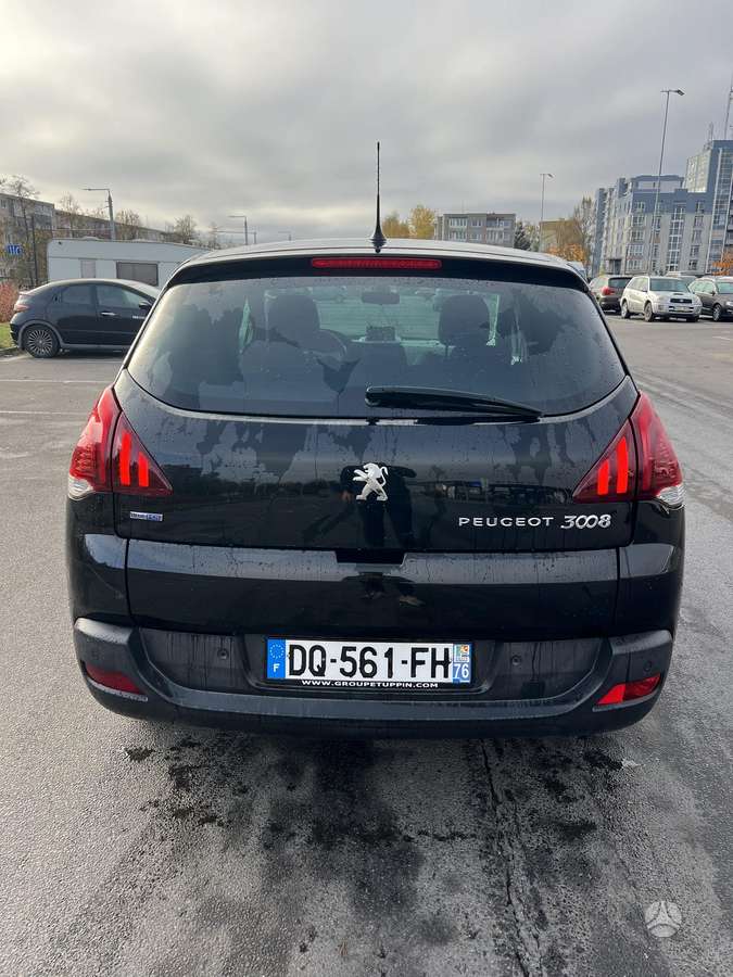 Peugeot 3008 2015 — салон