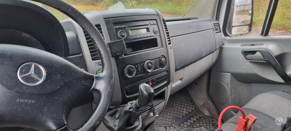 Mercedes-Benz Sprinter 2009 — photo 8