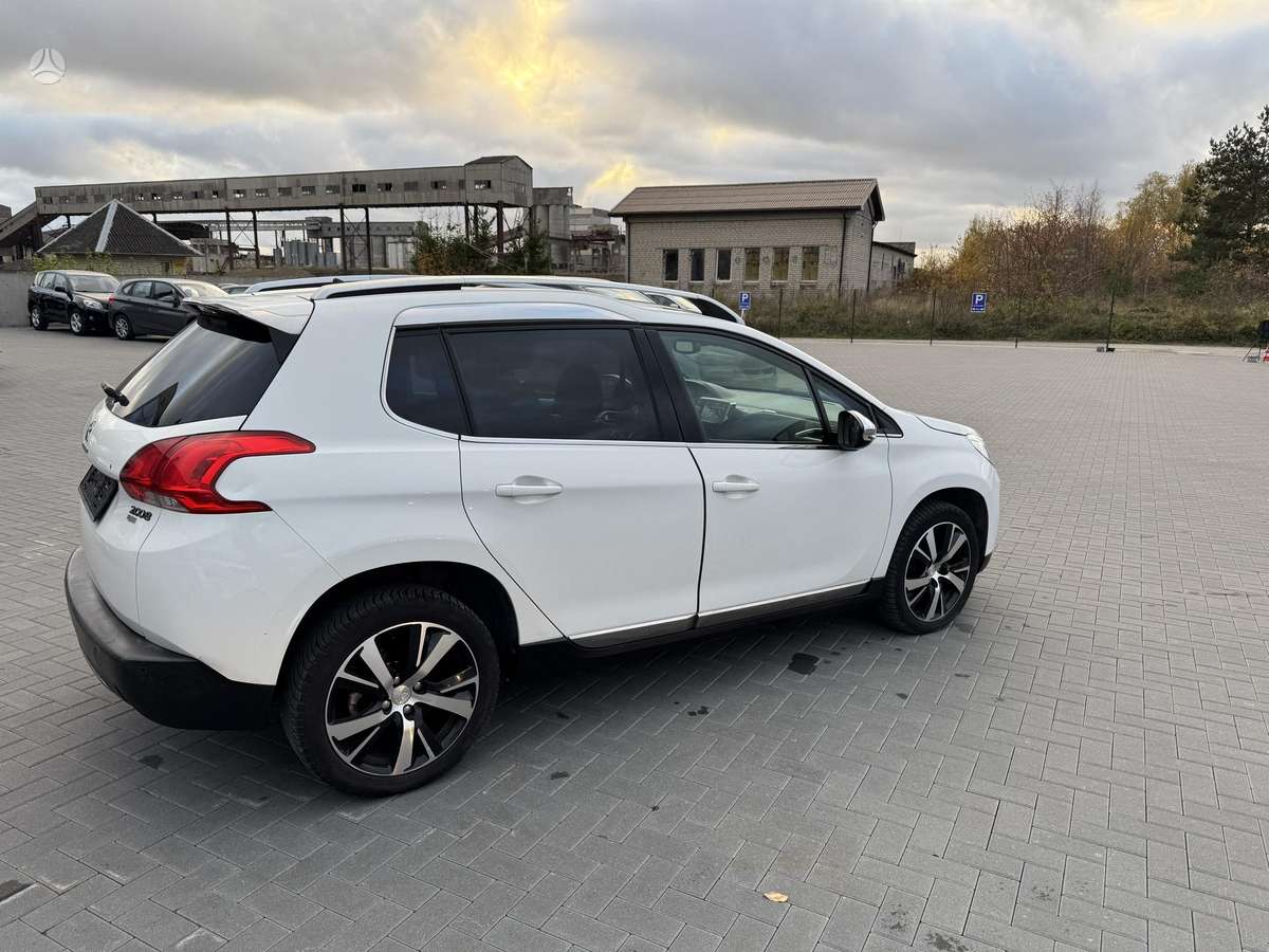 Peugeot 2008 2014 — photo 6