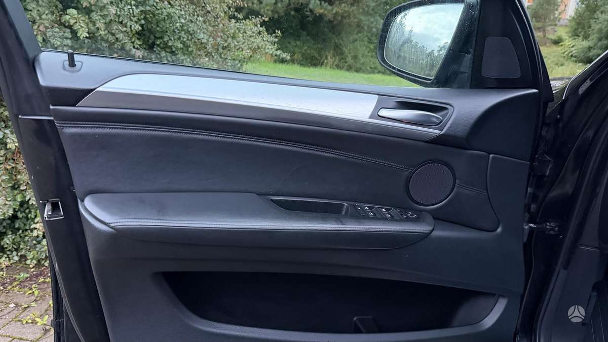 BMW X5 2008 — photo 15