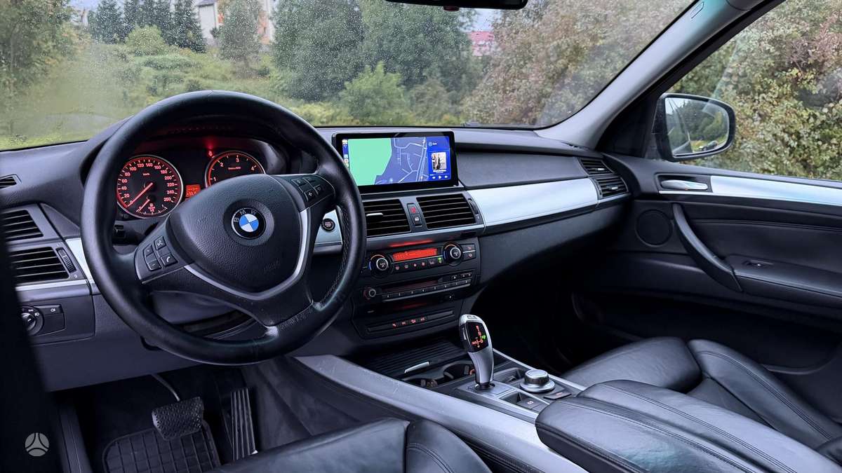 BMW X5 2008 — photo 8