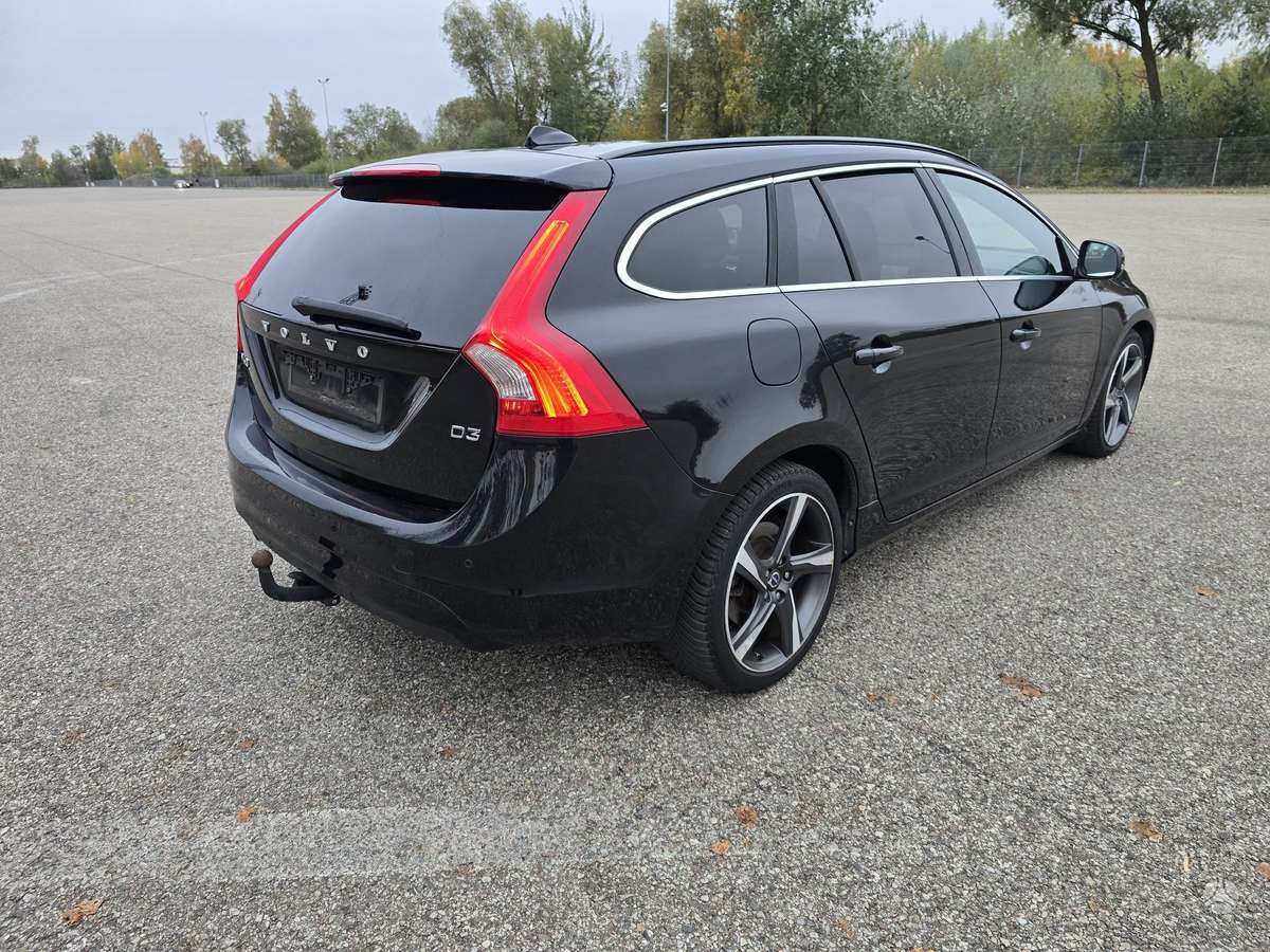 Volvo V60 2014 — photo 5