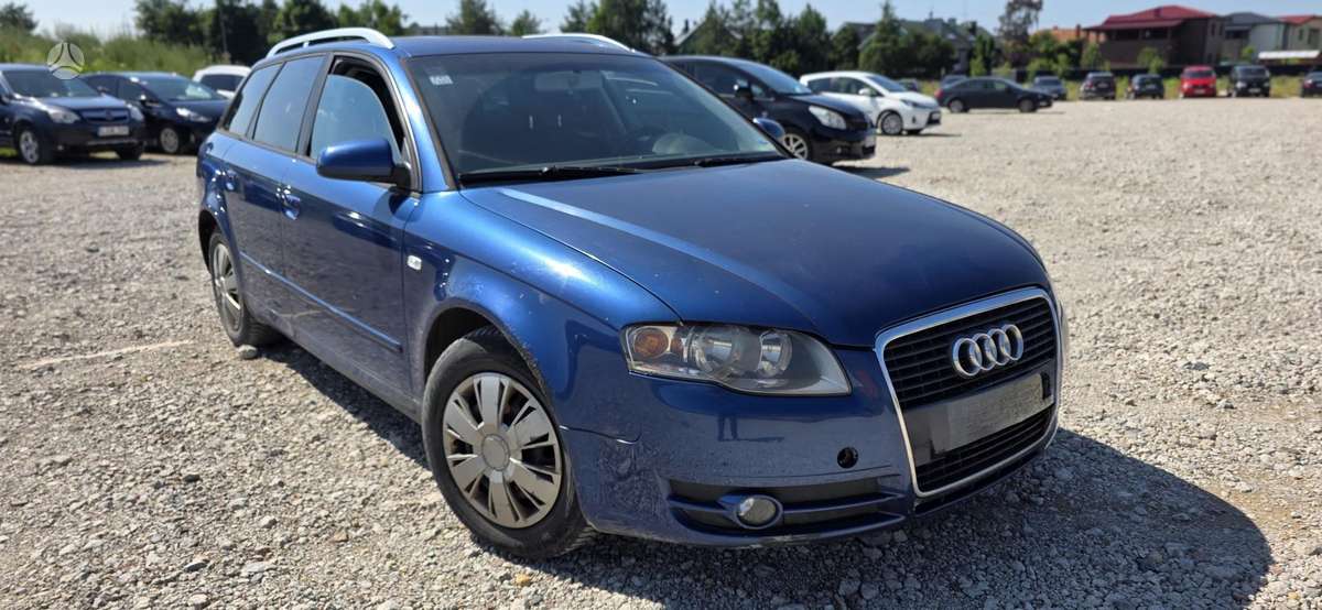 Audi A4 2005 — вигляд ззаду