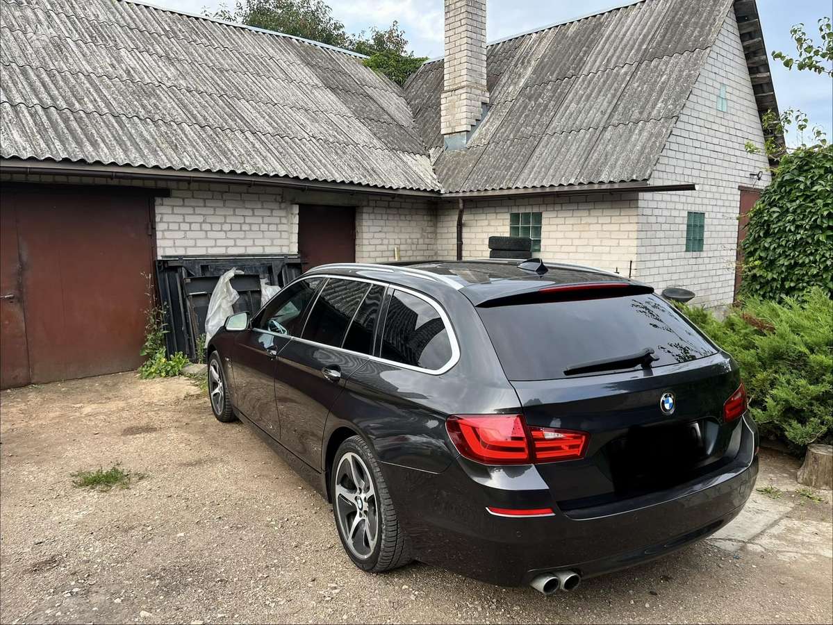 BMW 530 2011 — photo 6