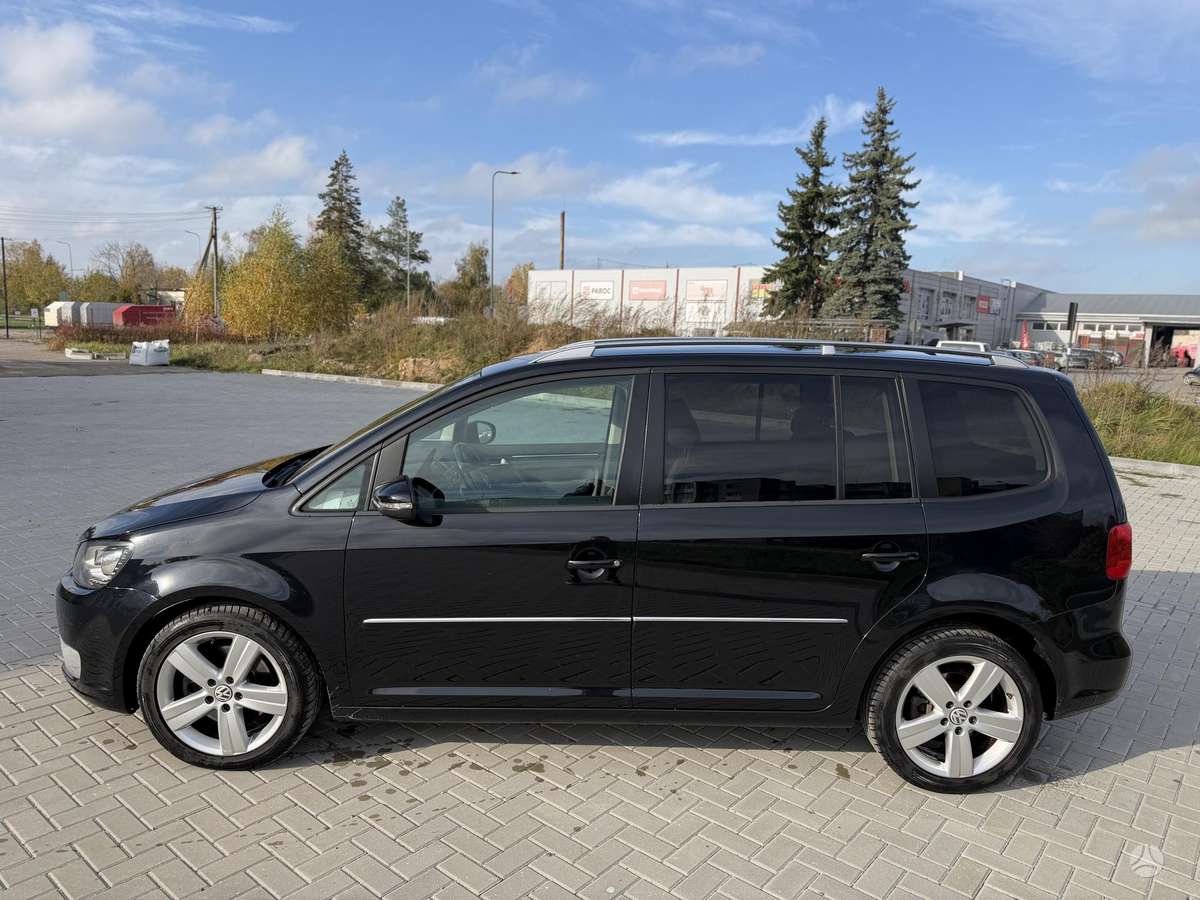 Volkswagen Touran 2012 — photo 5