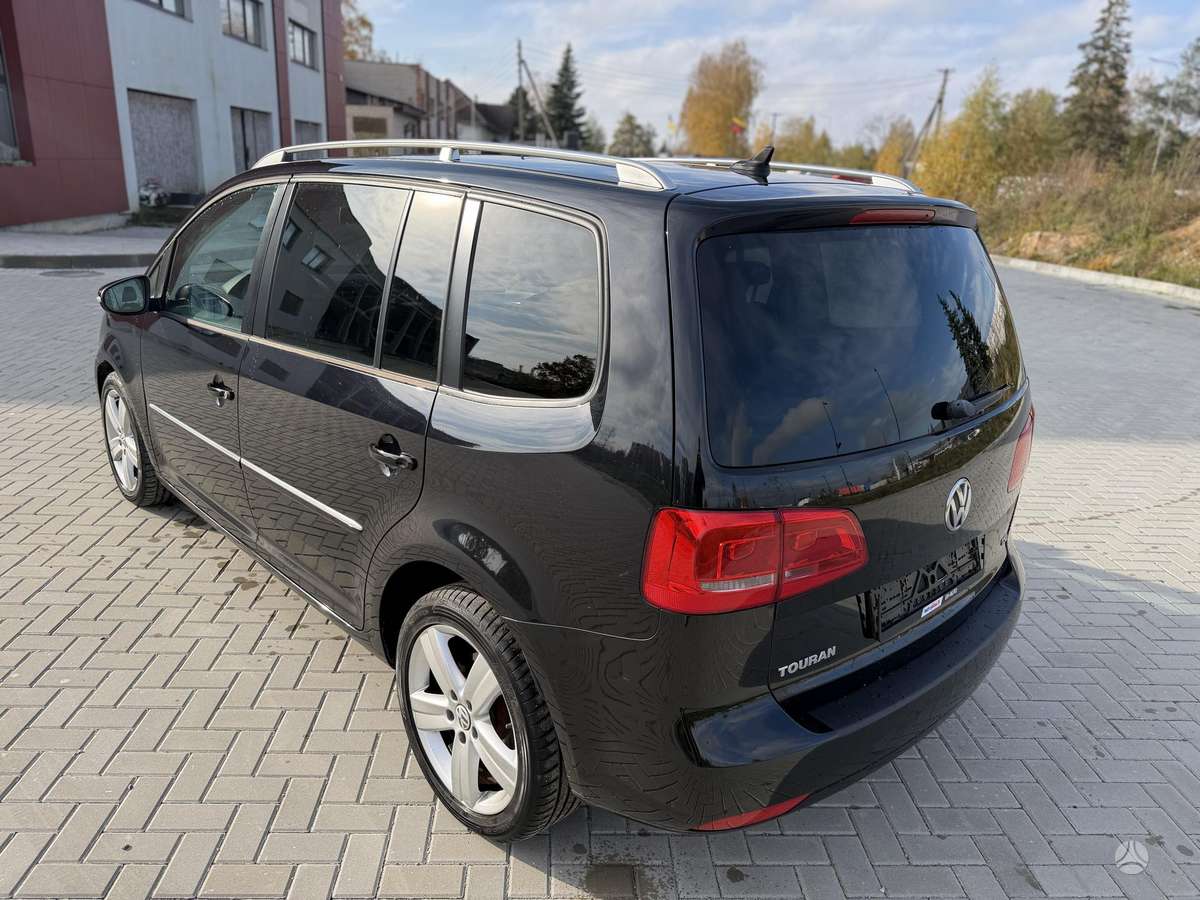 Volkswagen Touran 2012 — photo 7