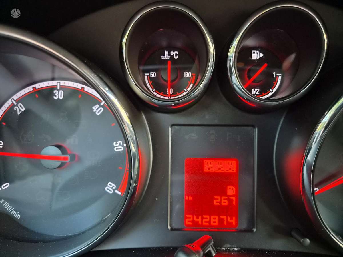 Opel Meriva 2011 — photo 14