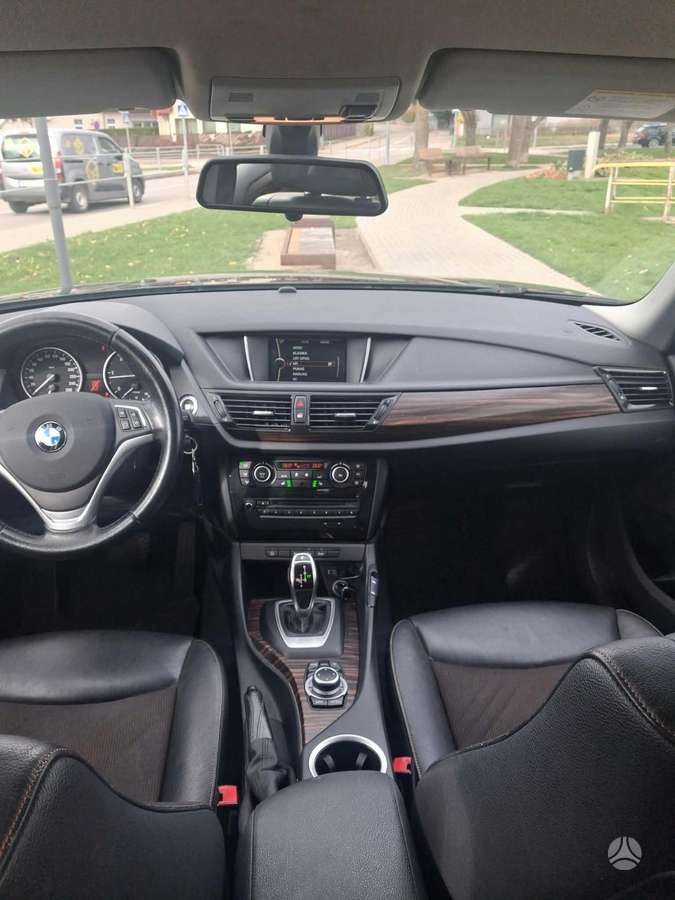 BMW X1 2013 — фото 17