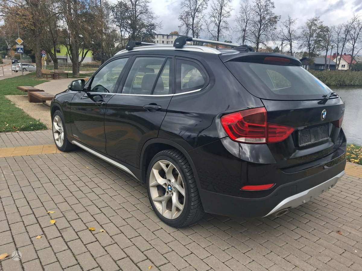 BMW X1 2013 — вигляд ззаду