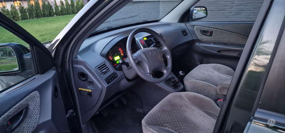 Hyundai Tucson 2004 — photo 10