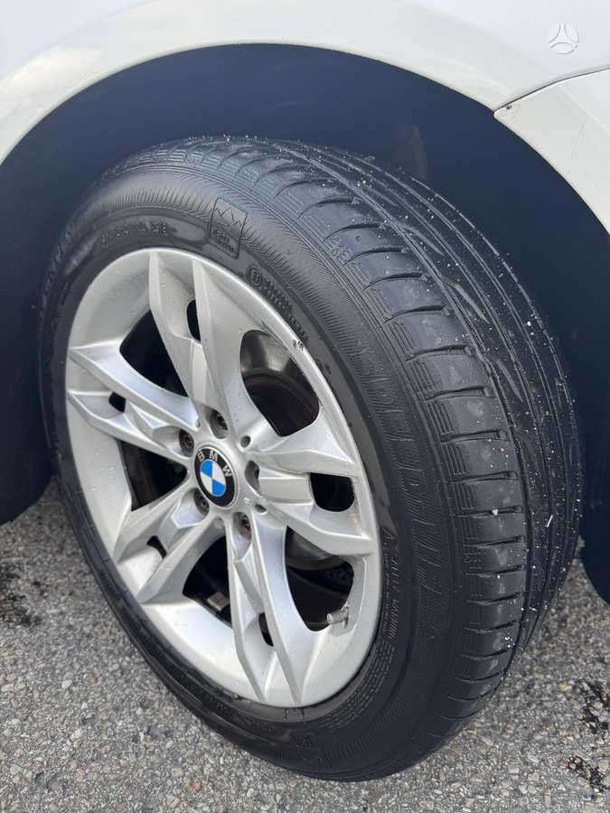 BMW 318 2014 — photo 14