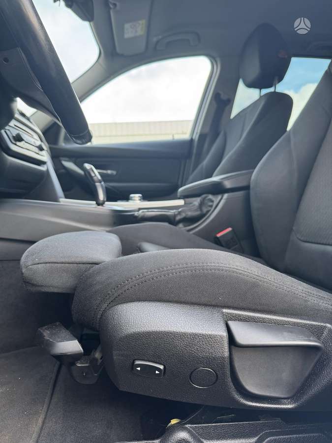 BMW 318 2014 — photo 8