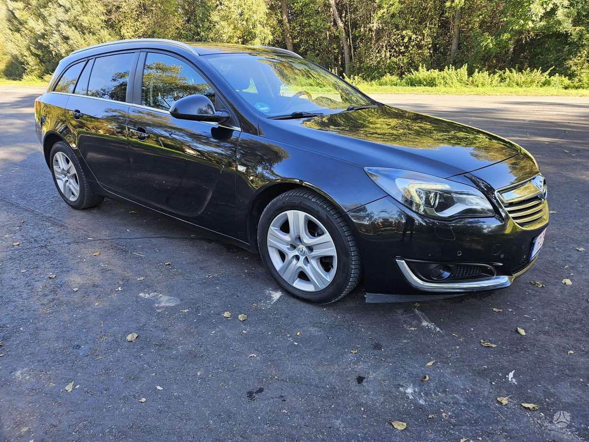 Opel Insignia 2014 — rear view