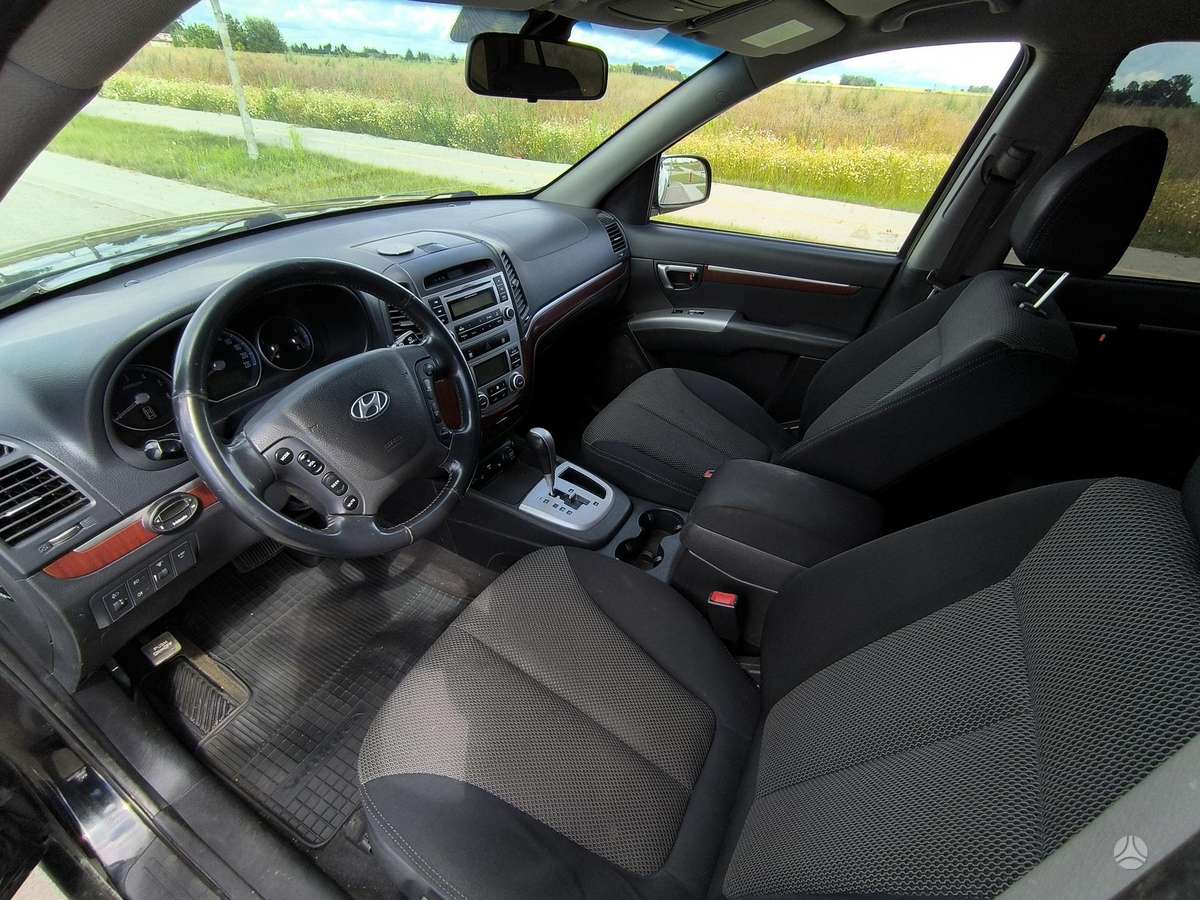 Hyundai Santa 2009 — photo 11