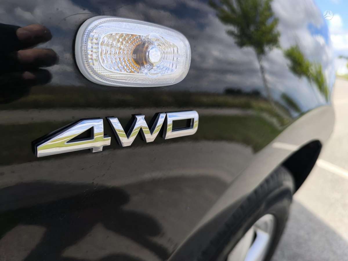 Hyundai Santa 2009 — photo 20