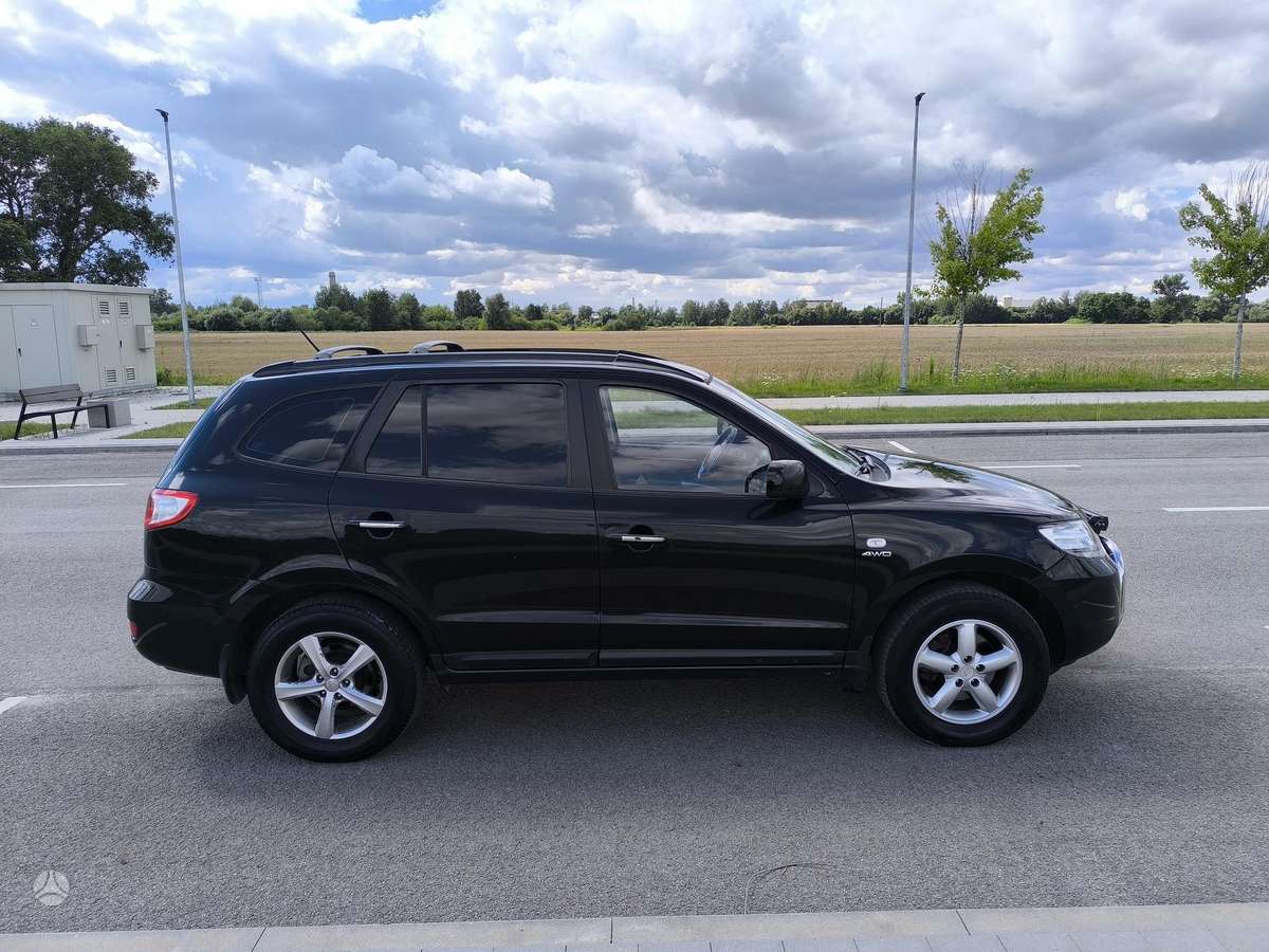 Hyundai Santa 2009 — photo 8
