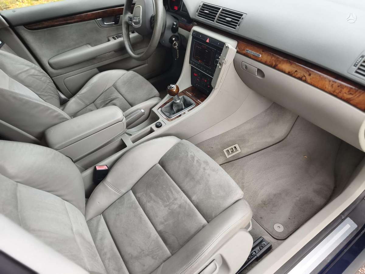 Audi A4 2006 — photo 15