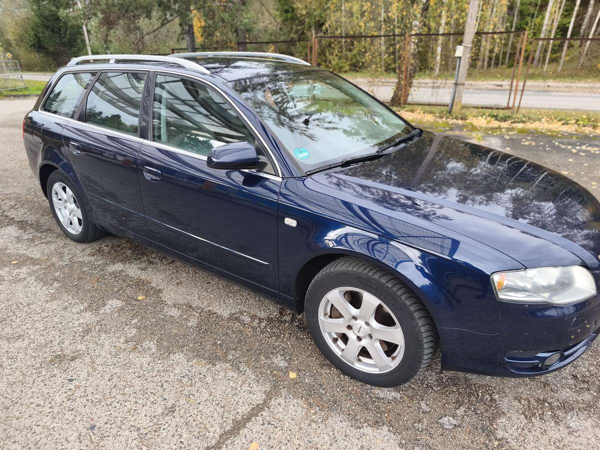 Audi A4 2006 — engine 3000 cm³, 232 HP (171kW)