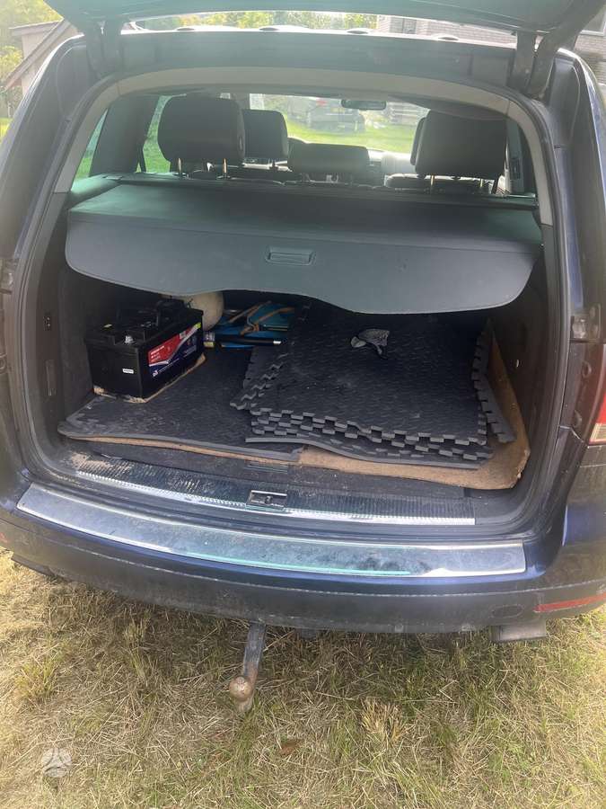 Volkswagen Touareg 2006 — photo 11