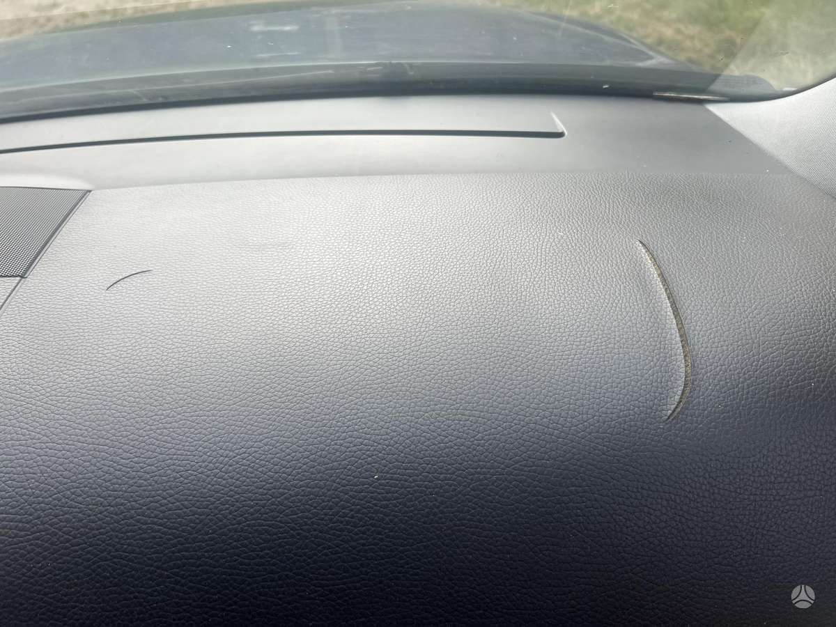 Volkswagen Touareg 2006 — photo 23