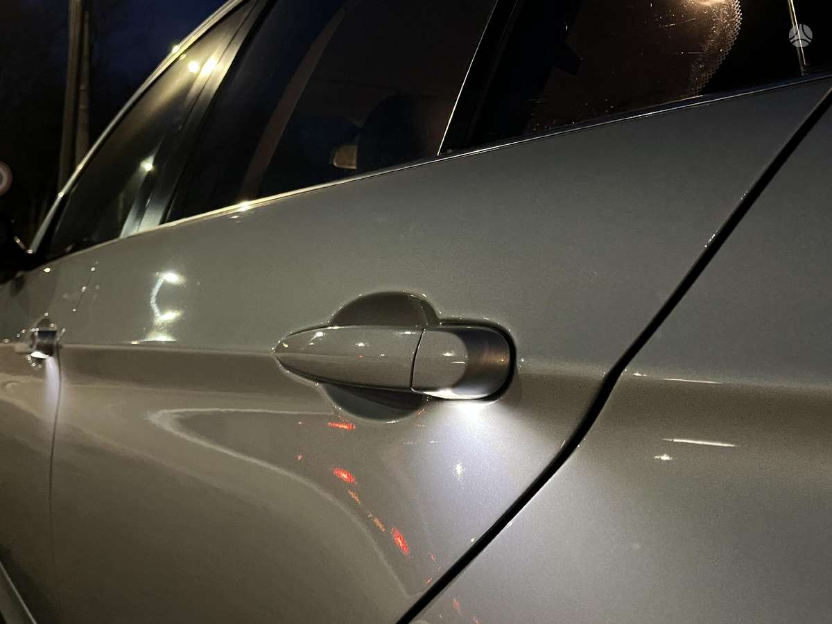 BMW 325 2006 — photo 16