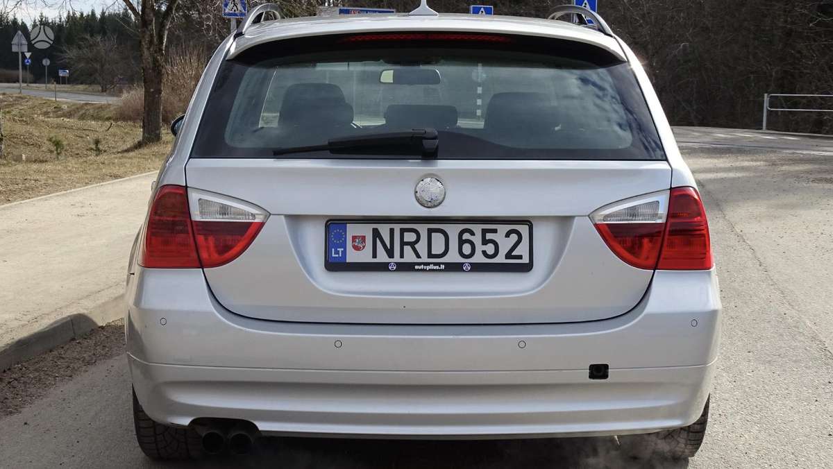 BMW 325 2006 — photo 5