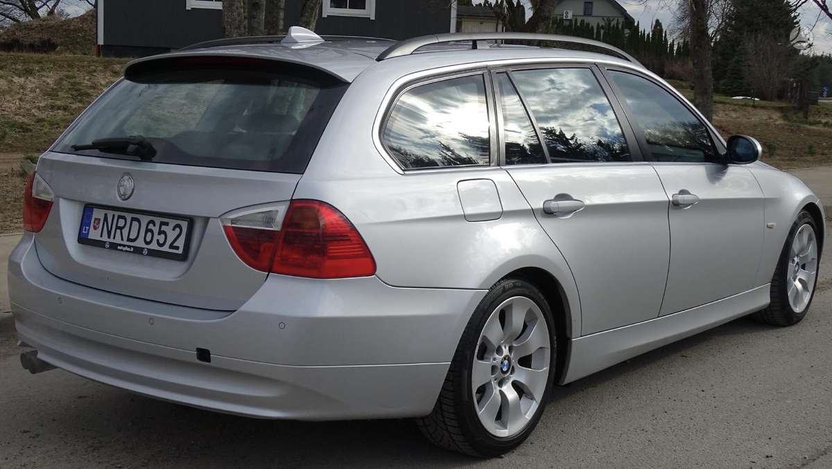 BMW 325 2006 — photo 6