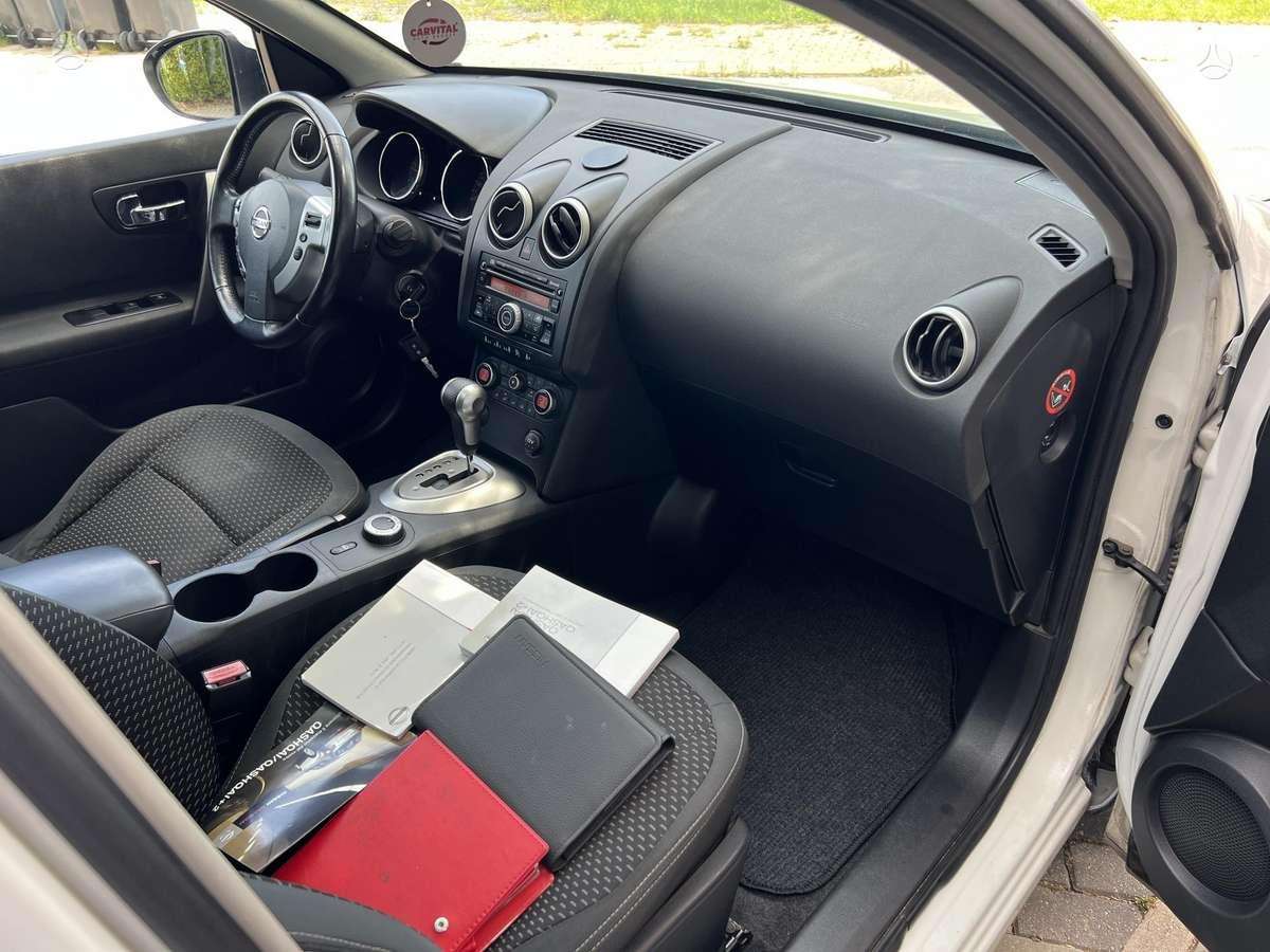 Nissan Qashqai+2 2009 — photo 14