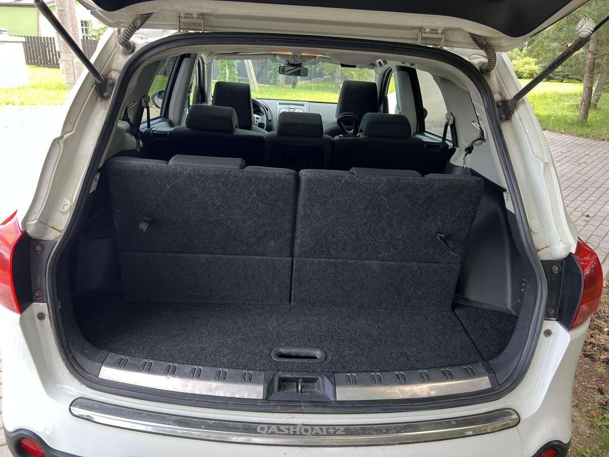 Nissan Qashqai+2 2009 — photo 20