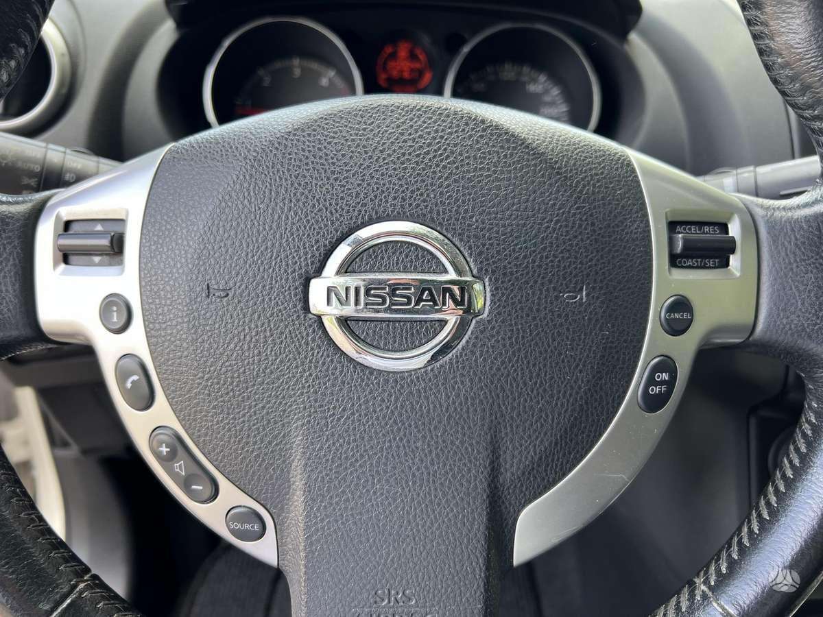 Nissan Qashqai+2 2009 — photo 21