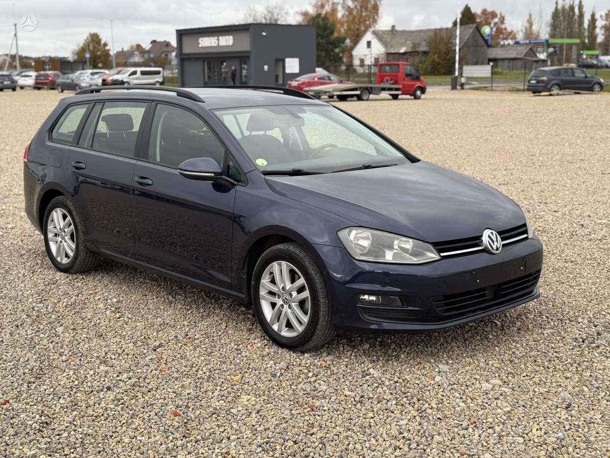 Volkswagen Golf 2014 — interior