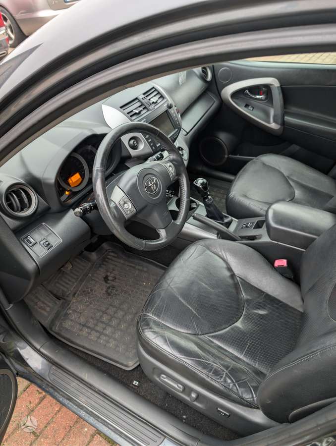 Toyota RAV4 2006 — photo 11