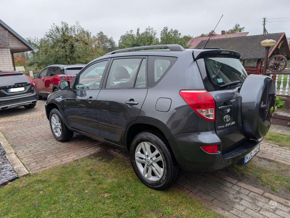 Toyota RAV4 2006 — photo 18