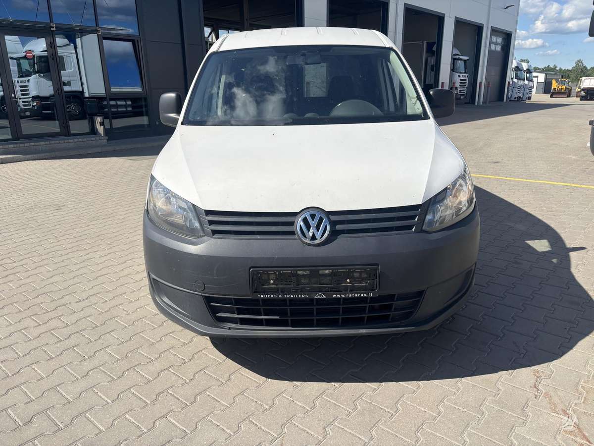 Volkswagen Caddy 2015 — rear view