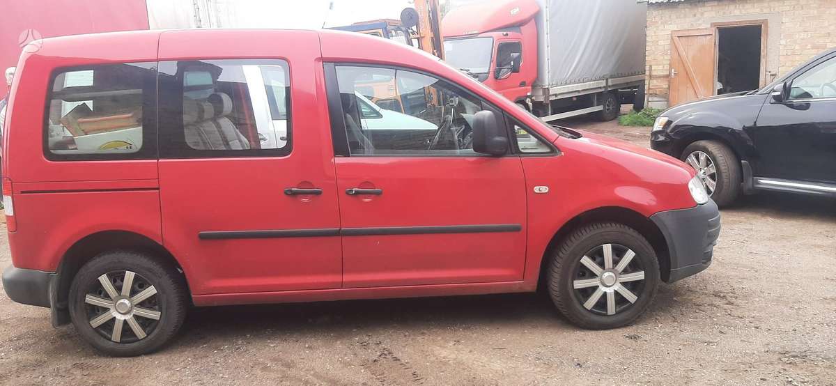 Volkswagen Caddy 2006 — rear view