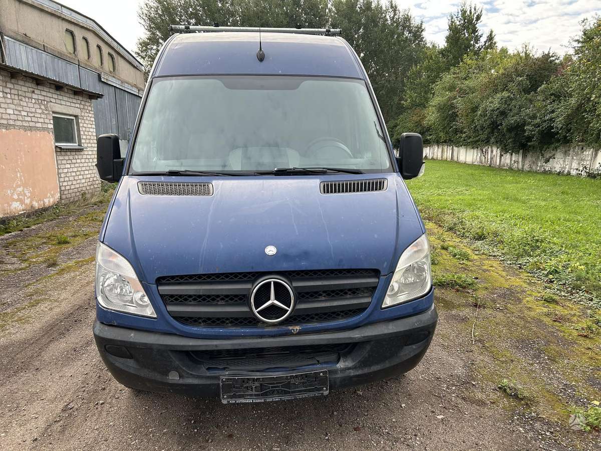 Mercedes-Benz Sprinter 2008 — вигляд ззаду