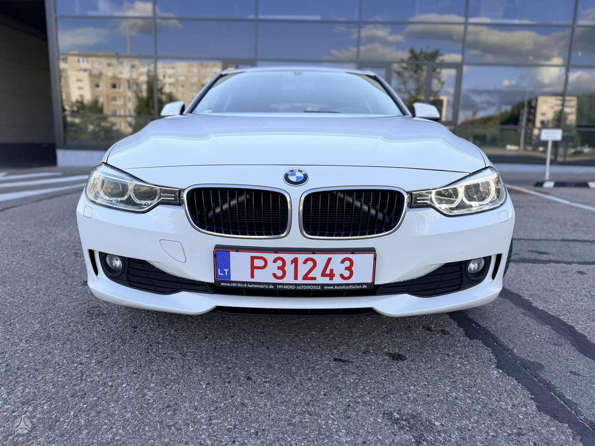 BMW 320 2013 — photo 16