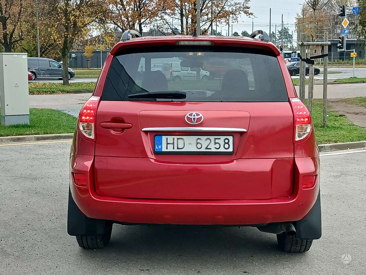 Toyota RAV4 2008 — photo 7