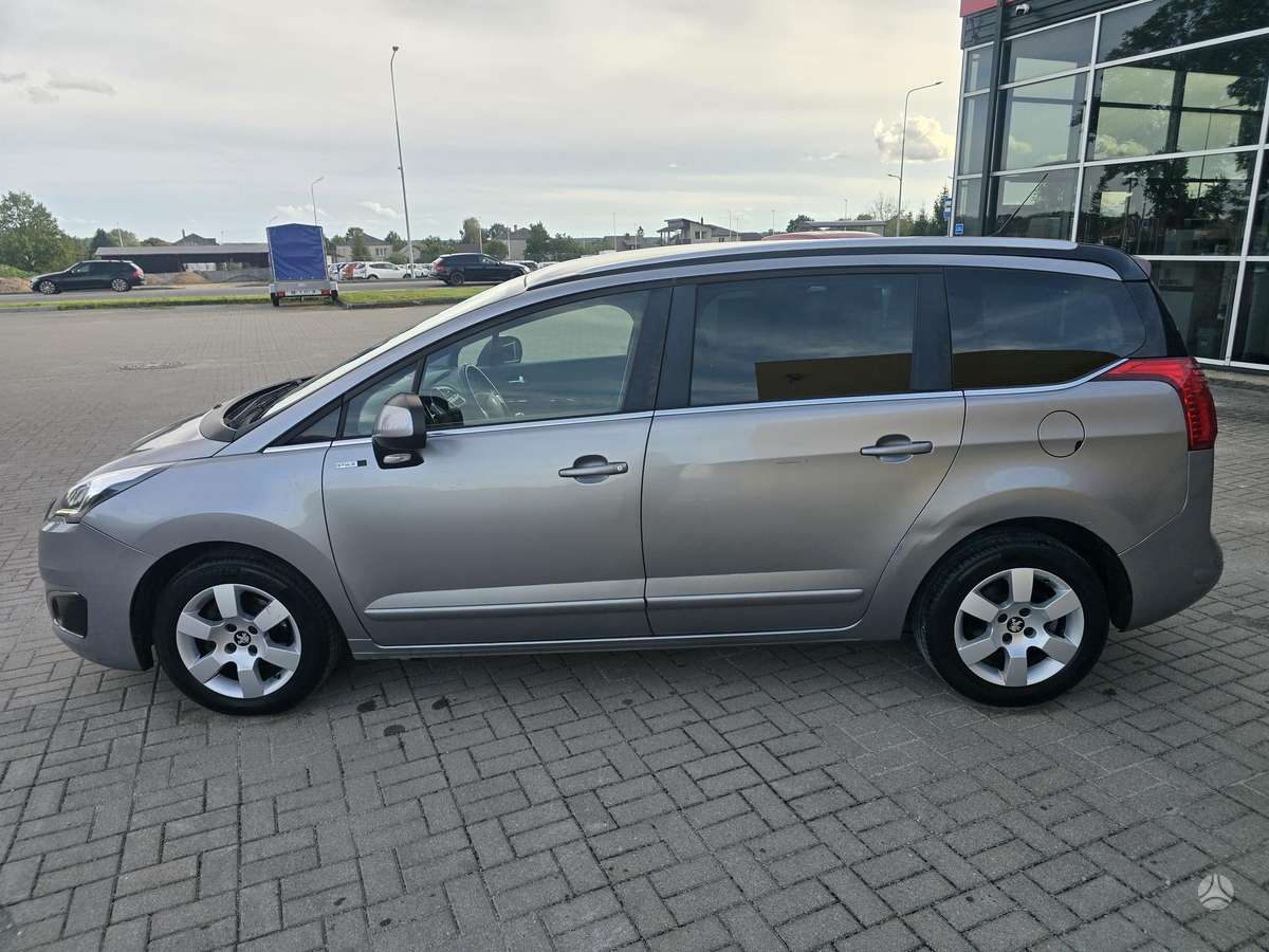 Peugeot 5008 2014 — photo 10
