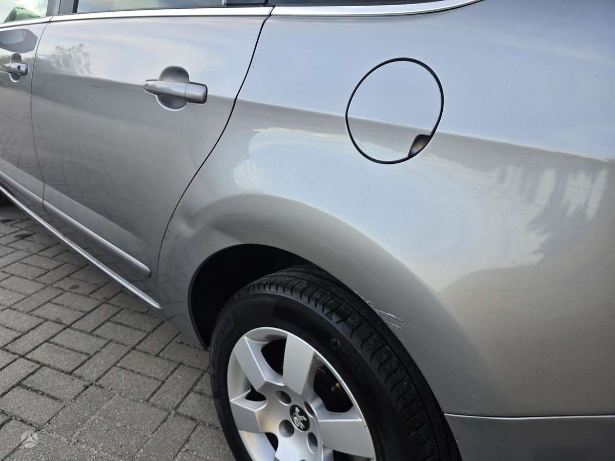 Peugeot 5008 2014 — photo 12
