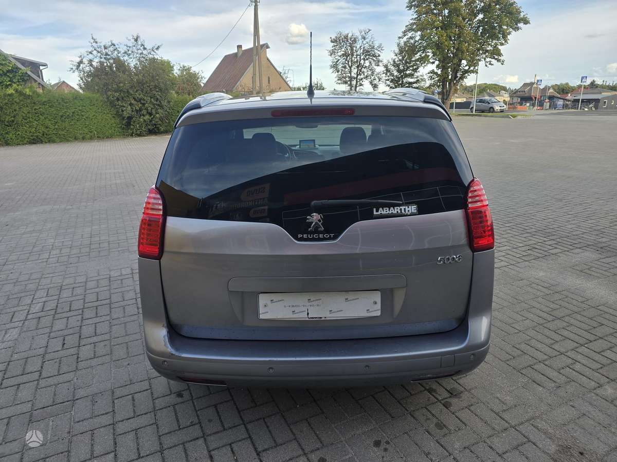 Peugeot 5008 2014 — photo 8