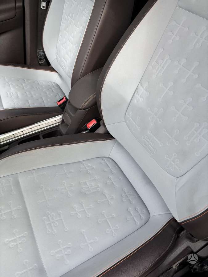 Opel Meriva 2015 — photo 11