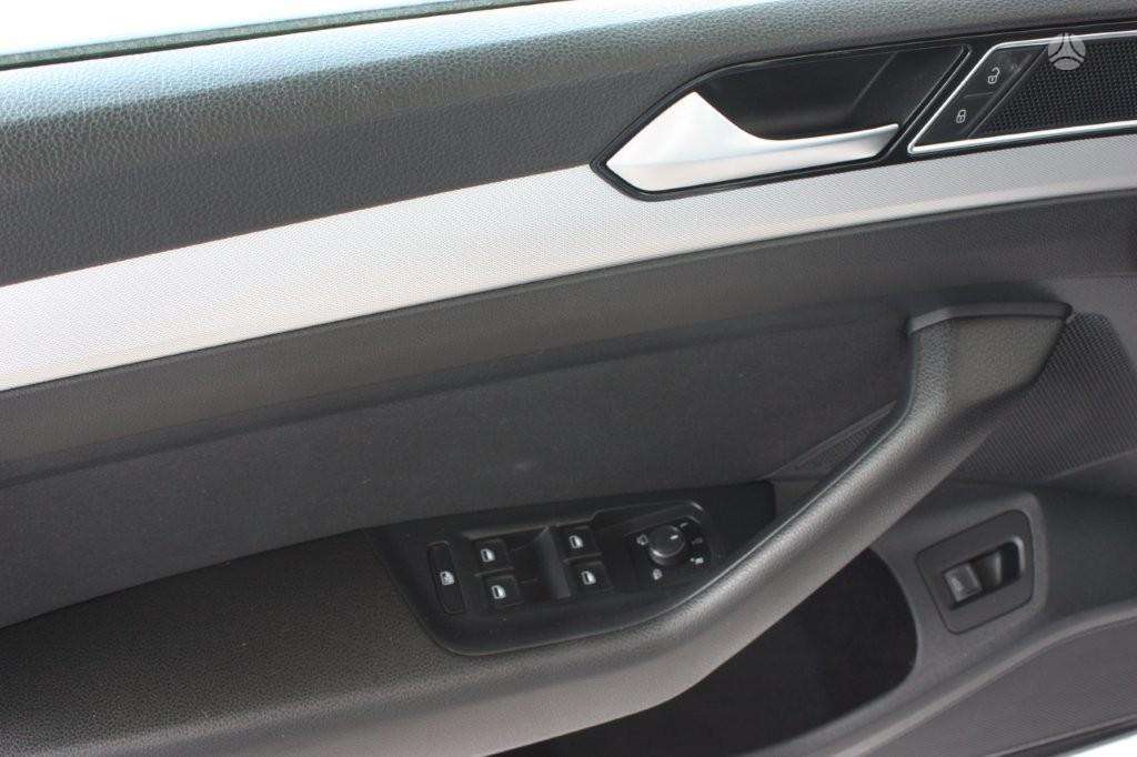 Volkswagen Passat 2015 — photo 19
