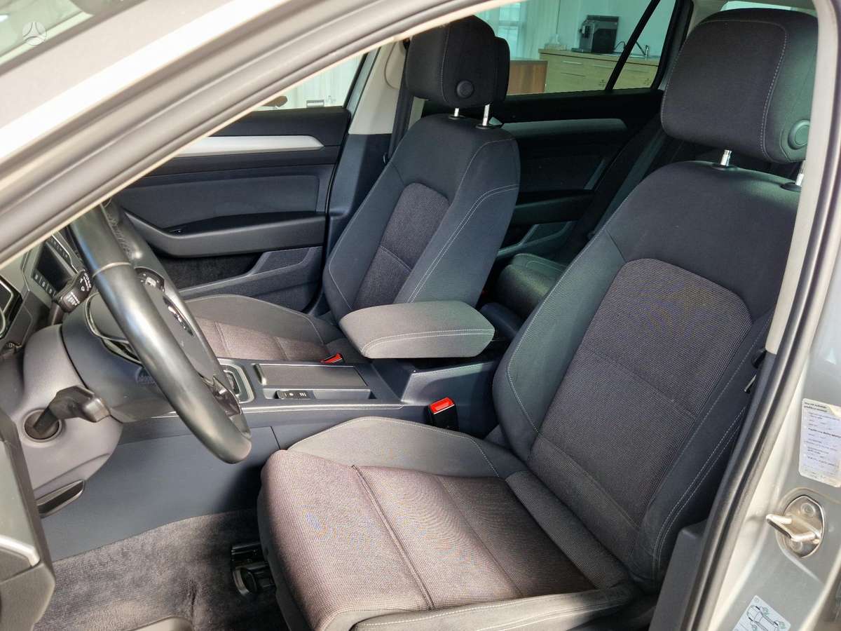 Volkswagen Passat 2015 — photo 21