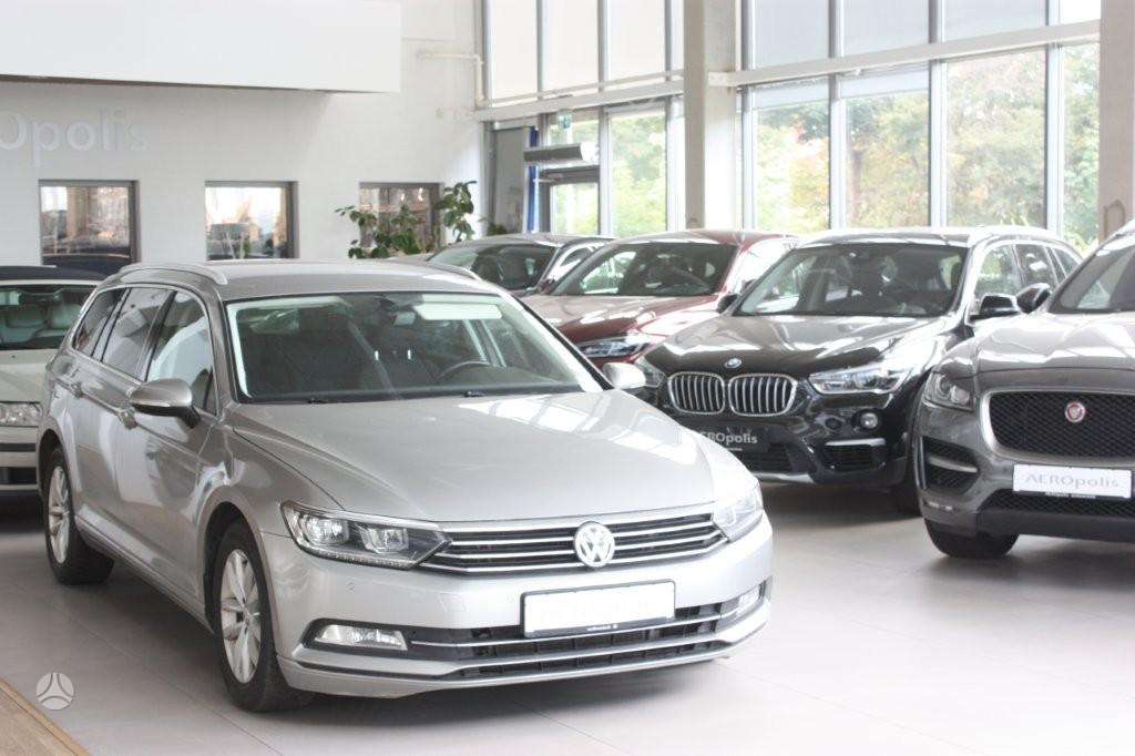 Volkswagen Passat 2015 — interior