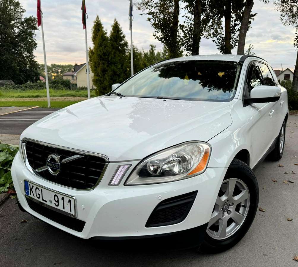 Volvo XC60 2011 — photo 16